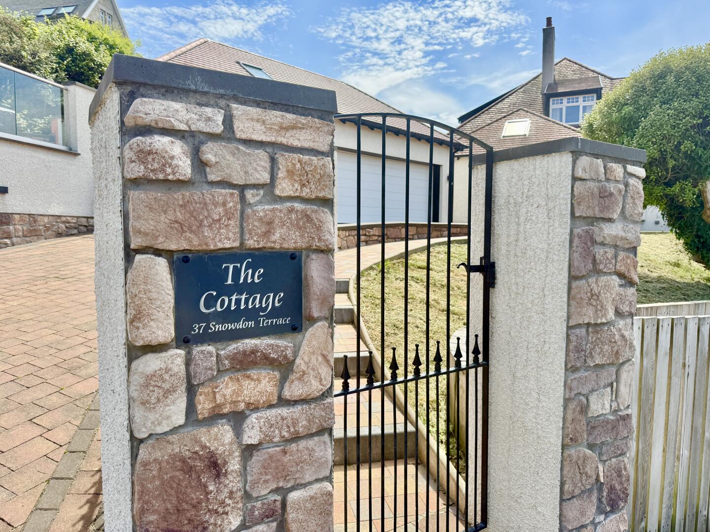Snowdon Terrace, West Kilbride